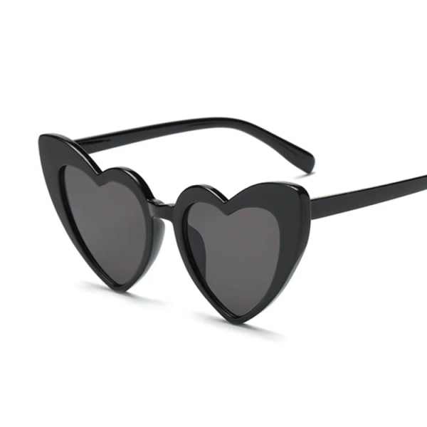 Hjärtformade solglasögon för damer Plast Kvinna Märke Designer Mode Båglös LOVE Klara Ocean Linser Solglasögon Oculos BlackGray