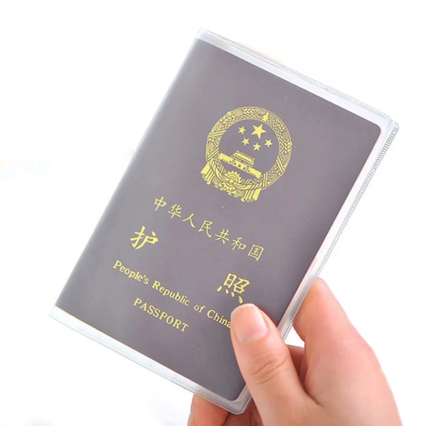 Transparent cover i plast för kvinnor och män Vattentäta skydd på Passports hållbara case passhållare Matte