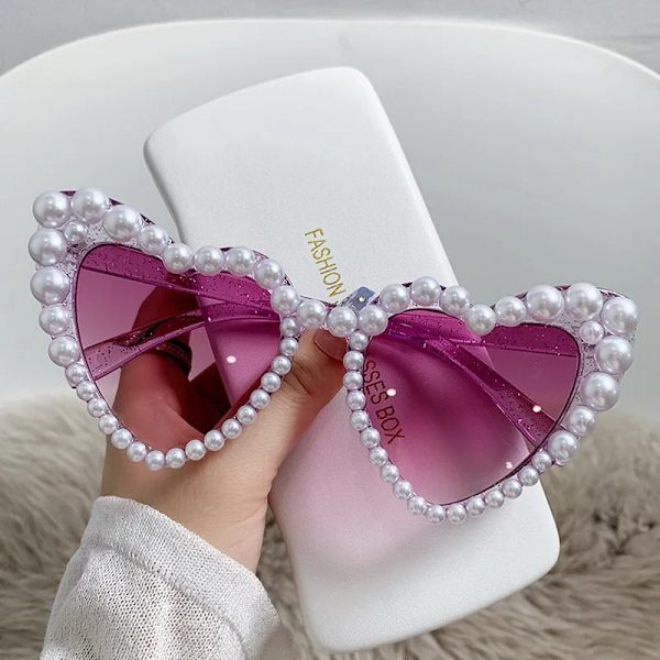 Mode Retro Hjärtformad Imitation Pearl Ram Solglasögon UV400 Dam Cat Eye Pink Eyewear Trendiga Beach Party Solglasögon Style A-purple 1 pair