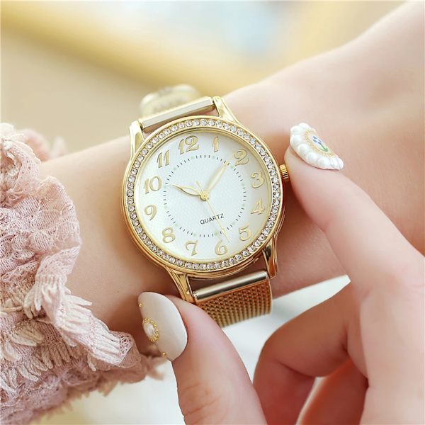 Lyxarmband Quartz Klockor för kvinnor Business Elegant Klänning Mesh Bälte Strass Quartz Klockor Klocka Relogio Feminino 02 Gold
