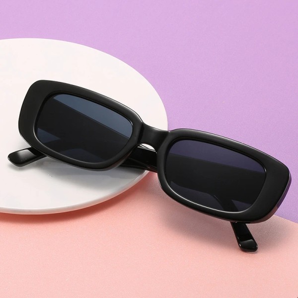 Mode Svarta fyrkantiga solglasögon Kvinna Lyxmärke Små rektangulära solglasögon Kvinnlig Gradient Klar Spegel Oculos De Sol White Grey