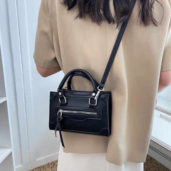 Designerväska Lyx Ny stil Handväska För Kvinna Läder Damväska Trendig Enfärgad Crossbody axelväskor Hög kvalitet Red 2 shoulder bag (20cmMax Length30cm)