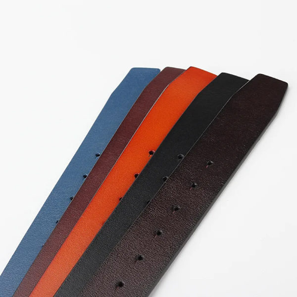 Cowskin Cow Bälte i äkta läder Inget spänne för smidigt spänne Cowboy 5 färger Bälten Body utan spänne för män Tillbehör Red 115CM