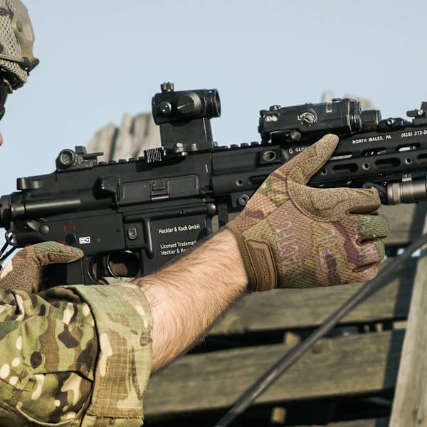 Män Kamouflage Taktisk Helfingerhandskar Airsoft Army Militär Sport Ridning Jakt Fotvandring Cykel Cykling Paintball vantar Z3 CP S