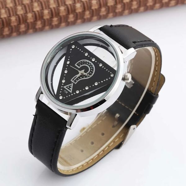 Womage Dam Klockor Dam Klockor Mode Triangel Klockor Dam Transparent Klockor Quartz Armbandsur Läder reloj mujer 14729white