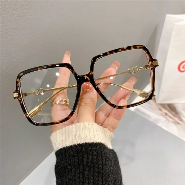 Mode överdimensionerade fyrkantiga glasögon Retro Damljus Bloking Metallbåge Glasögon Trend Optiska datorglasögon Beige