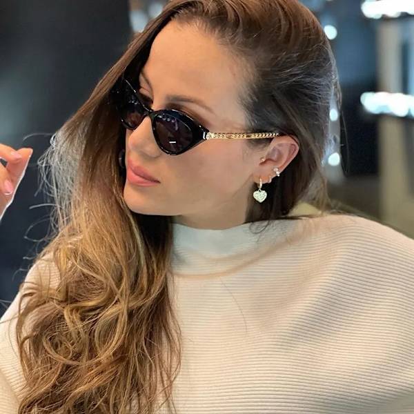 Europeiska och amerikanska triangulära Cat Eye Chain Solglasögon Liten ram Damsolglasögon White
