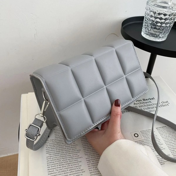 SWDF Ny vår Ny trend Wild Axelväska Mode Rutväska Dam Dam Design Messenger Liten fyrkantig väska Lyxig handväska Light Grey