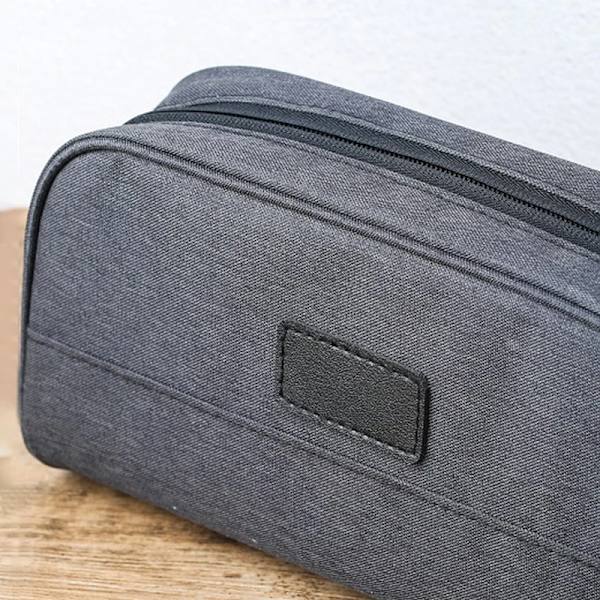 Layrussi Resor Vattentät Sminkväska För Kvinnor Toalettartiklar Organizer Wash Kit Förvaringsväska Påse Män Handväska Dragkedja Kosmetiska väskor Black(.219)
