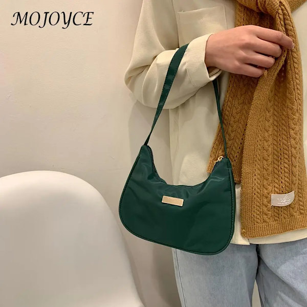 Dam Nylon Enfärgad Axelväska Dragkedja Liten Crescent Messenger Handväskor Lyx Designer Handväska Retro Dam Axelväskor Beige