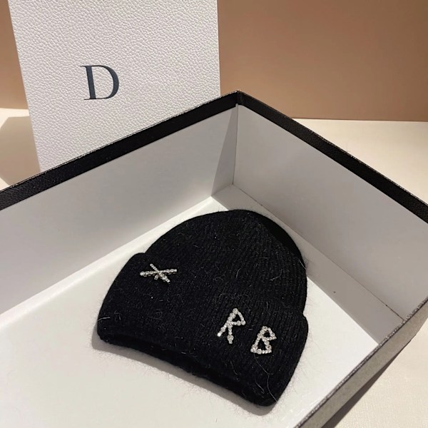 Diamanter Brev Beanies Hattar För Kvinnor Vinter Varm Stickad Hatt Känd Märke Dam Casual Bonnet Skidmössa White 58-60CM