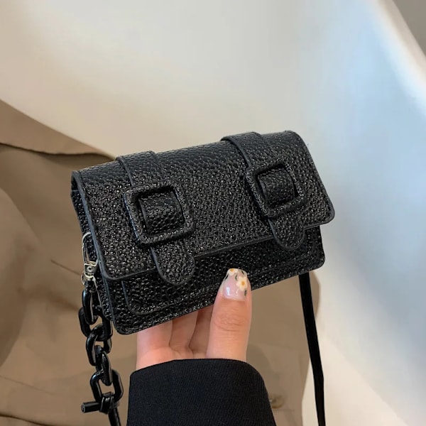 Mini Small Messenger Bag Dam Flicka Kedjeväska PU Läder Märke Designer Handväskor Dam Retro Bältesspänne Crossbody Väskor Black