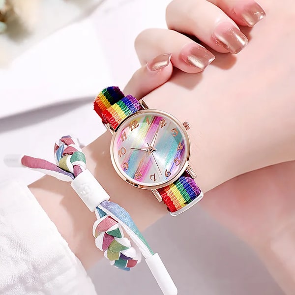 Mode regnbågsfärg watch Nylon Färgglad armbandsur för damer Casual Quartz kvinnlig klocka Studenternas presentreloj Red