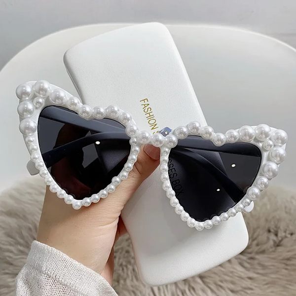 Mode Retro Hjärtformad Imitation Pearl Ram Solglasögon UV400 Dam Cat Eye Pink Eyewear Trendiga Beach Party Solglasögon Style A-purple 1 pair