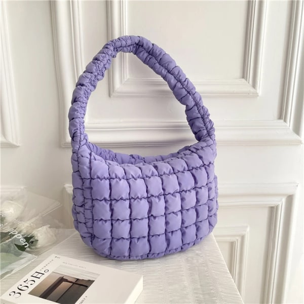 Mode Quiltad axelväska för kvinnor Designer veckad molnväska Mångsidig Lättvikt Stor kapacitet Crossbody-handväska Trend 5135 purple (30cmMax Length50cm)