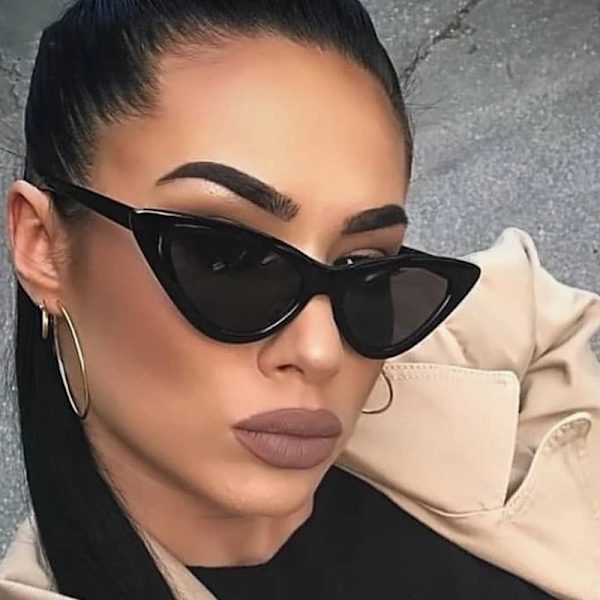 Sexiga Cat Eye Solglasögon Kvinna Märke Designer Spegel Svart Triangel Solglasögon Kvinnliga Linsskydd för Dam Glasögon UV400 Yellow