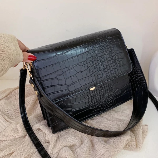 Stenpatent Svart Crossbody-väskor för kvinnor Liten handväska Liten väska PU-läderhandväska Damdesigner Black 25cmx21cmx9cm