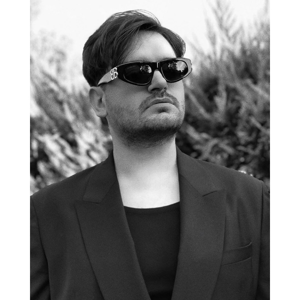 2022 New Summer Retro Solglasögon Kvinnor Liten fyrkantig ram Bokstav Solglasögon Dam Ocean Lens Solglasögon Oculos UV400 Eyewear 8189 C1 As shown