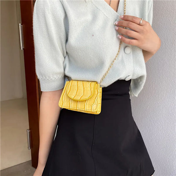 Kvinnor Axelväskor Stenmönster Pu Läder Trend Designer Kedja Haspväskor Myntväska Mini Enkel fyrkantig väska Red Super MIni