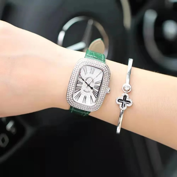 WOKAI högkvalitativ modelyx Full diamant Pigeon Egg Diamond Lady kvartsbälte Watch Flicka student PROM klocka vintage women(.447)