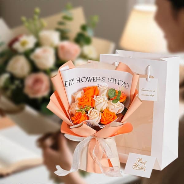 Konserverad blomma Romantisk blomsterarrangemang Håller 2-3 år Eviga rosor för orange