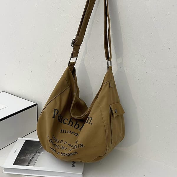 Mode Brevtryck Axelväskor Kvinnor Casual Studenter Klass Stor Kapacitet Messenger Tote Väskor Crossbody Väska Beige Beige