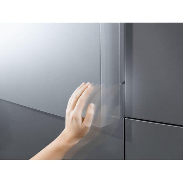 [zd]Blum 956a1004 magnetisk push-to-open tip-on sæt og monteringsplade (store låger)