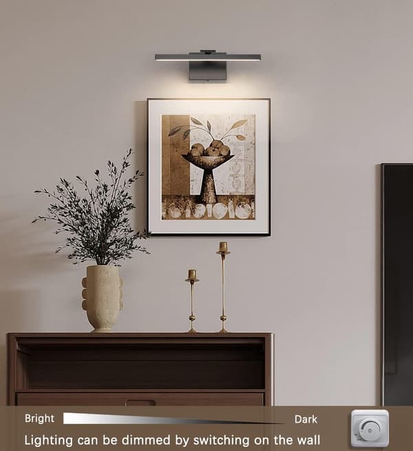 LED væglampe dæmpbar 40 cm sort roterbar designet til brug som kunstbelysning 7W fast tilslutning til 3000kJ/m².