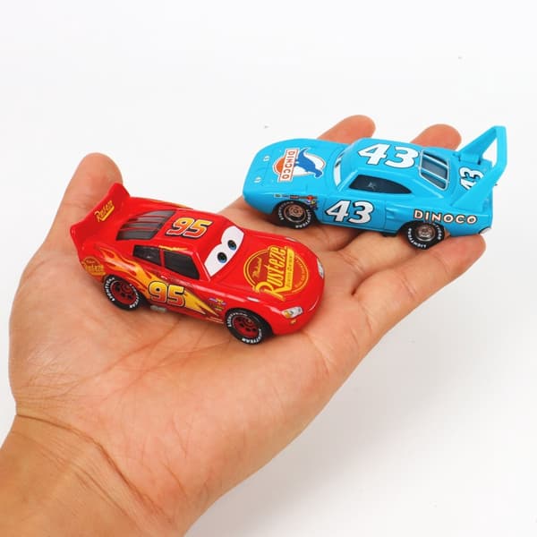 Biler Disney Pixar Biler Legetøj Lynet McQueen Jackson Storm Mater Sally Sheriff 1:55 Trykstøbt Model Bil Legetøj Børnefødselsdagsgave 32
