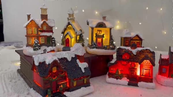 Julepynt, Lille Hus i Harpiks, Mikrolandskabshus, Lysende til Julefrokost, 2021C[zd]