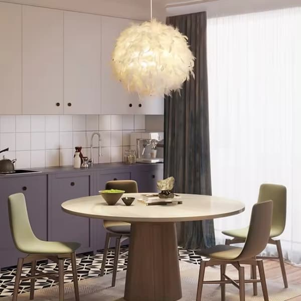 Fjer Loftlampe - Skaber Romantisk Stemning - Moderne i Hvid