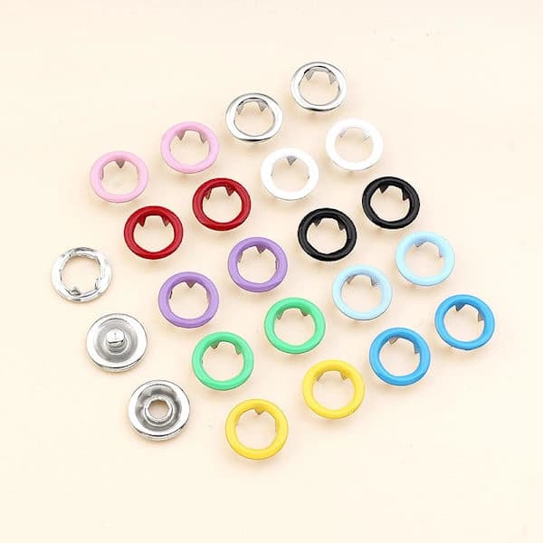 Trykknapper med verktøy 100 stk 9,5 mm MultiColor MultiColor