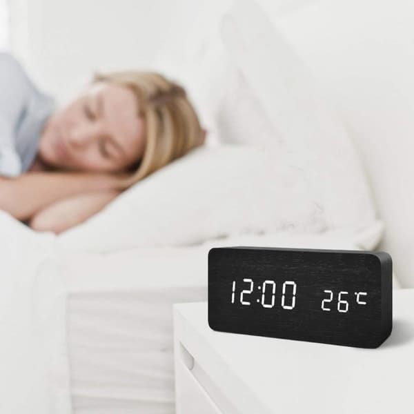 Digitalt LED vækkeur Sort0_qq