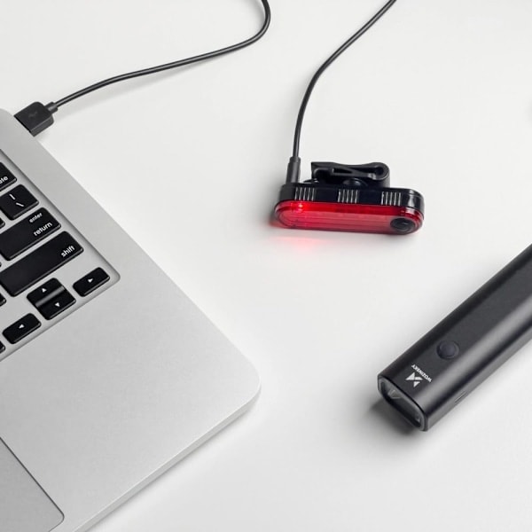 Wozinsky WSBLB1 USB-C sykkelbelysningssett foran og bak - svart*QN