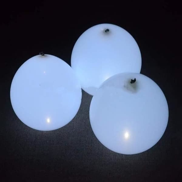 /QD/LED Lysende Ballonger Hvite Perfekt for bursdagsfest Kveld Bryllup Ulike festivaler Dekorasjon 50 stykker