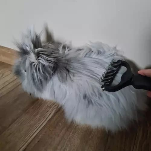 Dobbelvirkende flokefjerner og børste for hund, katt og kjæledyr