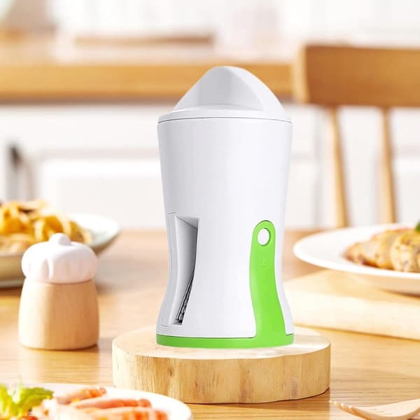 Grønnsaksspiralizer med 3 utskiftbare blader og fingerbeskyttelse for gulrot, agurk, squash, hvit grønn