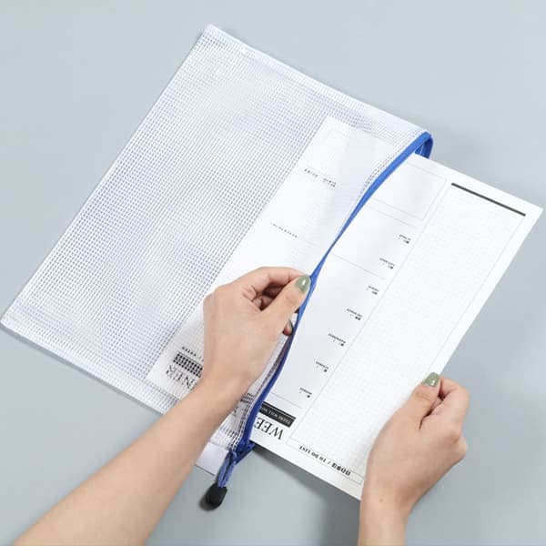 A5 Dokumenttipussit, muovitaskut vetoketjulla 12 kpl