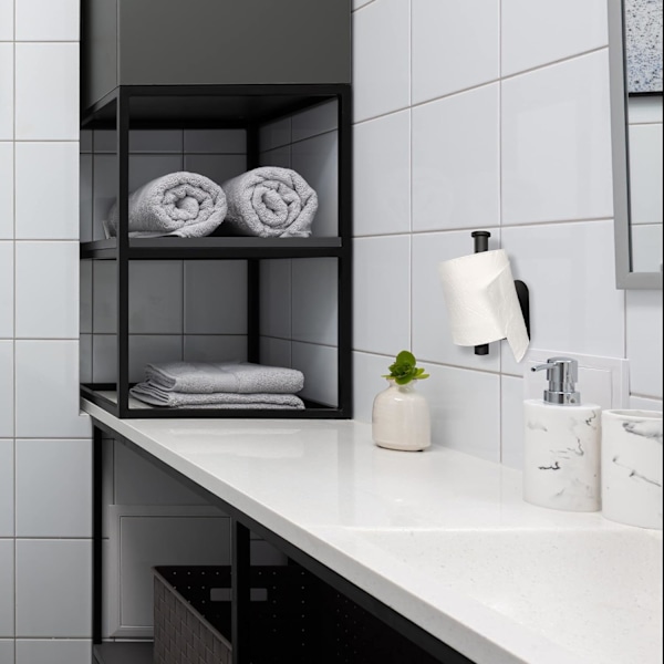 QU*Toiletpapirholder, Ingen Boring, Rustfri, Perfekt til badeværelse toilet køkken. (Toiletpapirholder+2*Håndklædekroge Sort)