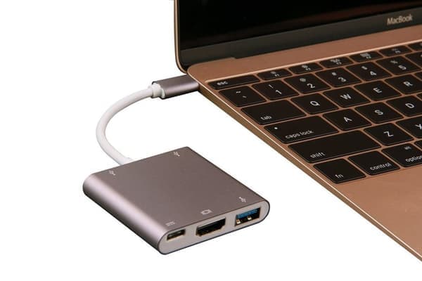 USB-C Multiport -sovitin USB:lle, USB-C:lle (USB PD), 4K HDMI-yhteensopiva
