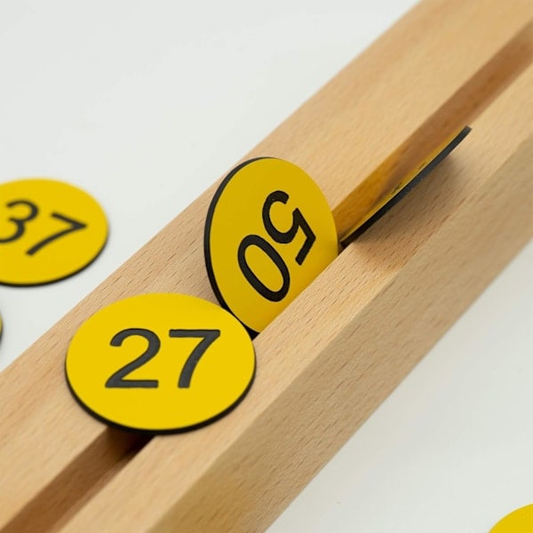 [QD] Muoviset numeroidut laatat, kaiverretut numerolaatat, tunnistelaatat, avaimenperät ilman reikää (1-100)