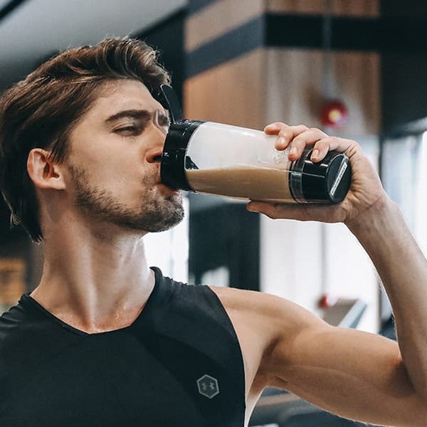 Proteiinisekoitin / Sähkövatkain - 500 ml