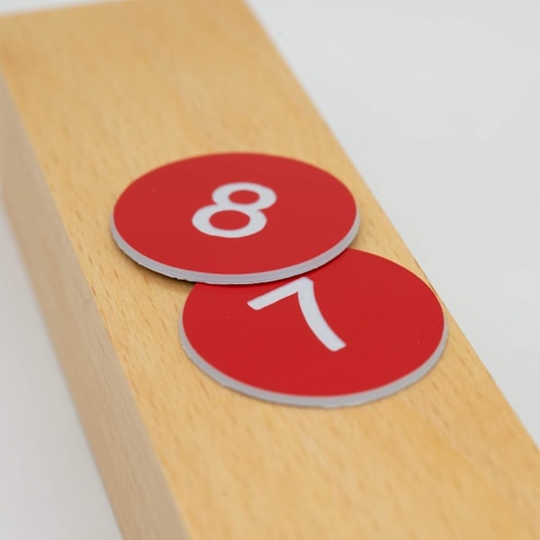 \"QD\" Muoviset numeroidut laatat, kaiverretut numerolaatat, ID-laatat, avaimenperät ilman reikää (1-50)