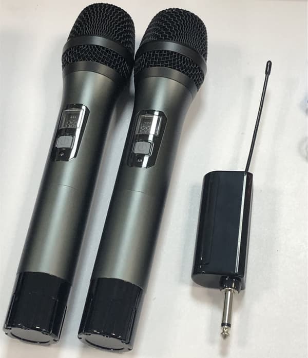 2 st Trådlösa Mikrofoner Bluetooth Reverb med Android-portkabel Svart