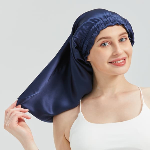 Unihattu 100 % mulperisilkkiä