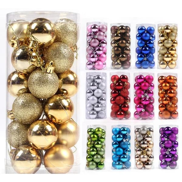Champagnefarget sett med 24 uknuselige juletrekuler - 4 cm -