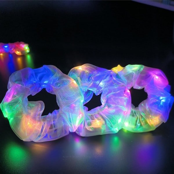 QD-4 stk Lys Scrunchies Hårstrikker, LED Scrunchy Hårelastisk Bånd for Kvinner & Jenter, Glød i Mørket Festtilbehør Rave Tilbehør for Glødefest