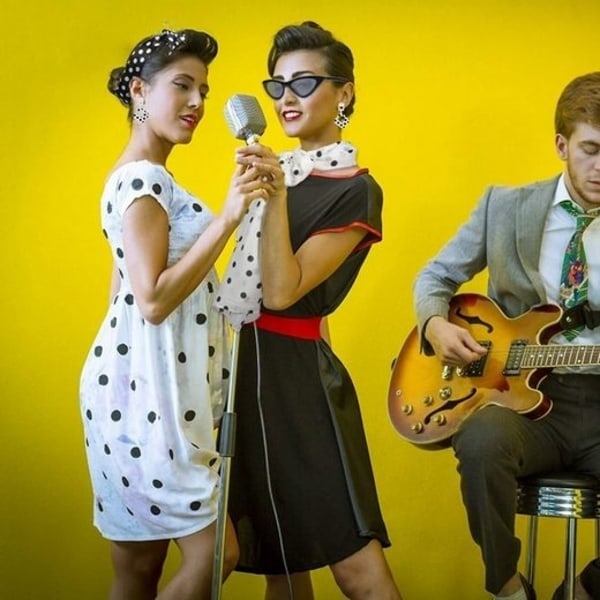 Rockabilly-asusteet naisille, 50-luvun mekkoasusteet˜QD