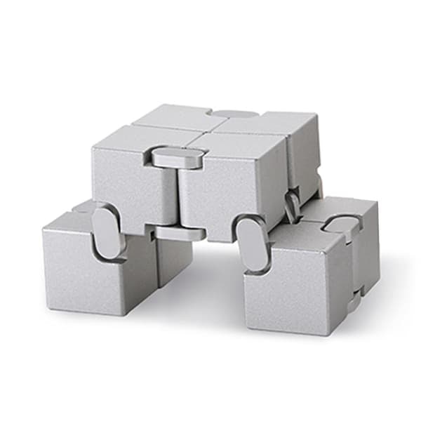 \"QD\" Fidget Spinner Rentouttava Infinite Cube Metalli Flip Kuutio Punainen