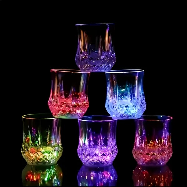 LED Lysende Festkopper Sæt – 6 stk. Genanvendelige Selvlysende Drikkekrus – Hjemmeudgave Multicolored 6pcs